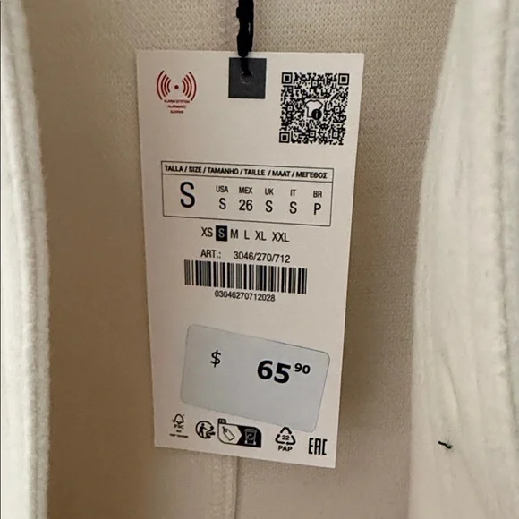 Zara Women's Off-White Buttoned Jacket - Picture 3 of 3